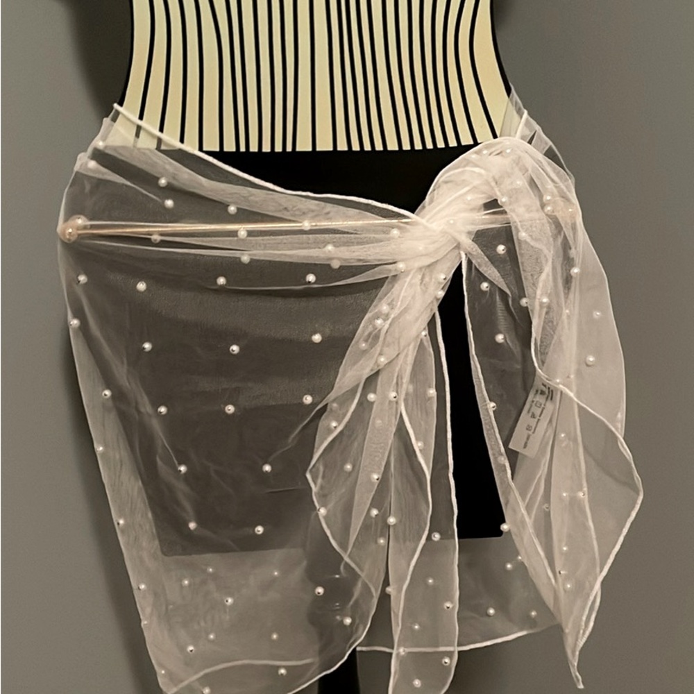 Bride sarong